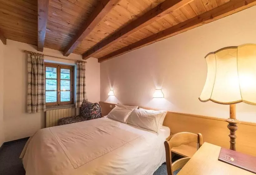 Hotelli Locanda La Clusaz