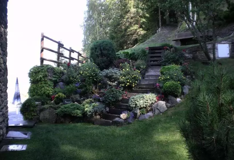 Hotelli Locanda La Clusaz