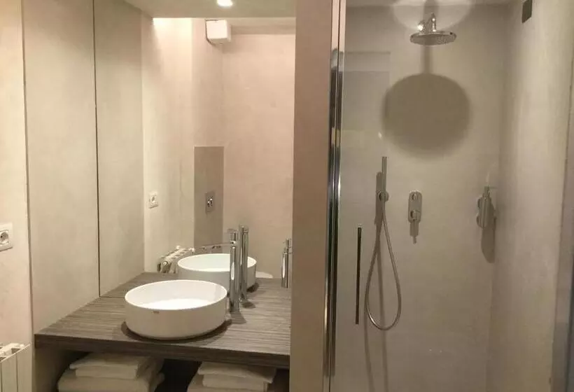 Hotelli Locanda La Clusaz