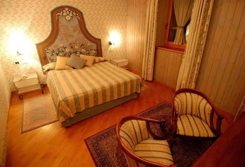 Hotelli Locanda La Clusaz