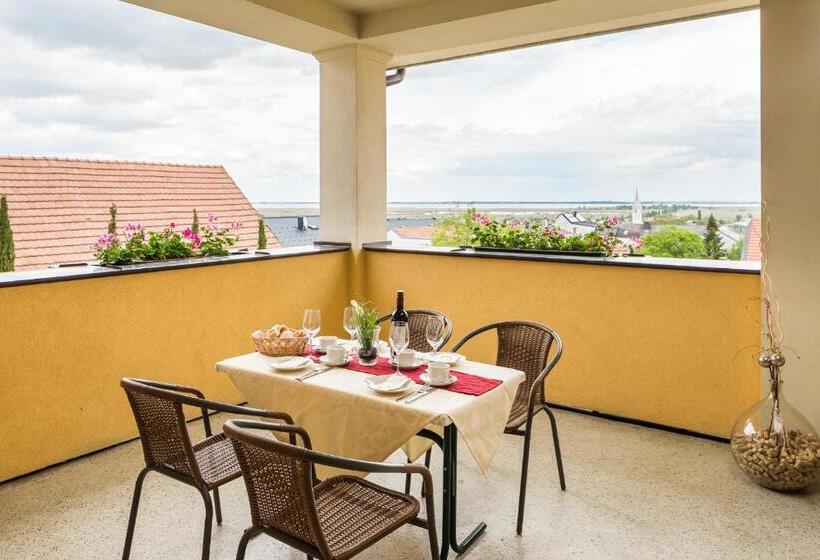 Пансион Haus Martin Schneeberger