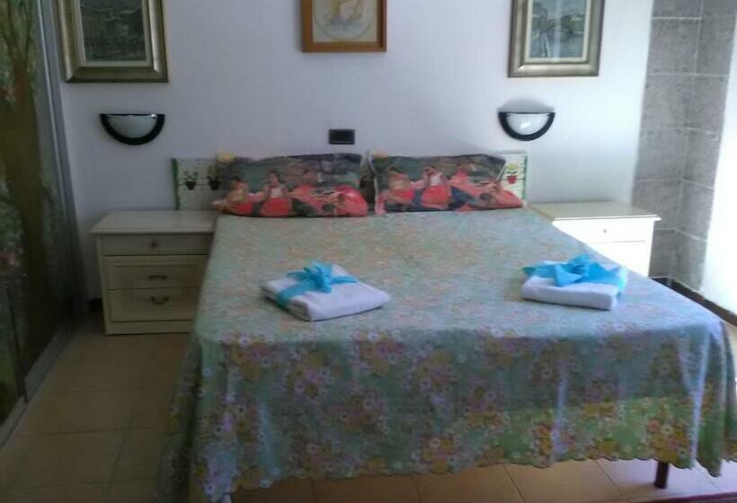 Пансион L Impossibile Guesthouse