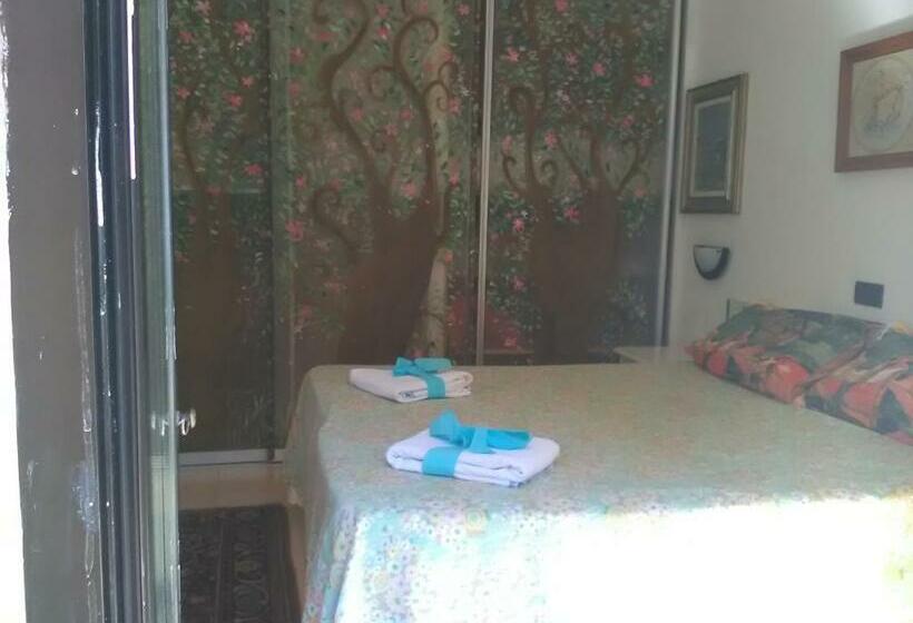 Пансион L Impossibile Guesthouse