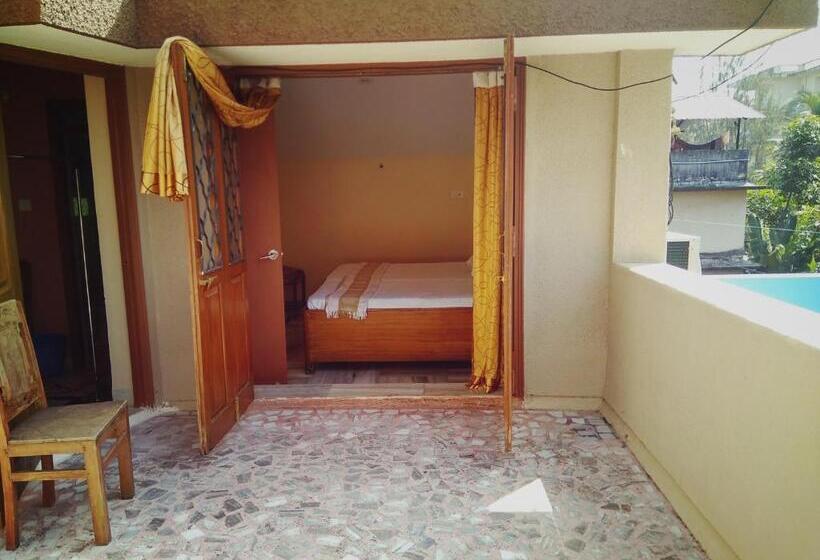 Pensjonat Menezes House