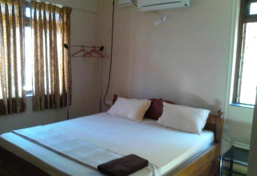 Pensjonat Menezes House