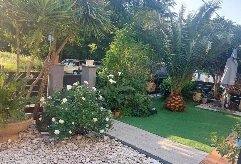 پانسیون Villa Zaphira