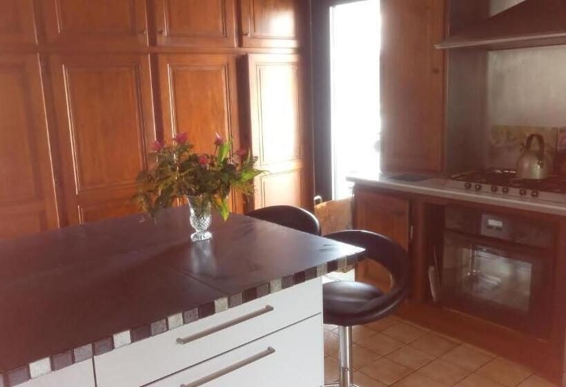 پانسیون Villa Zaphira