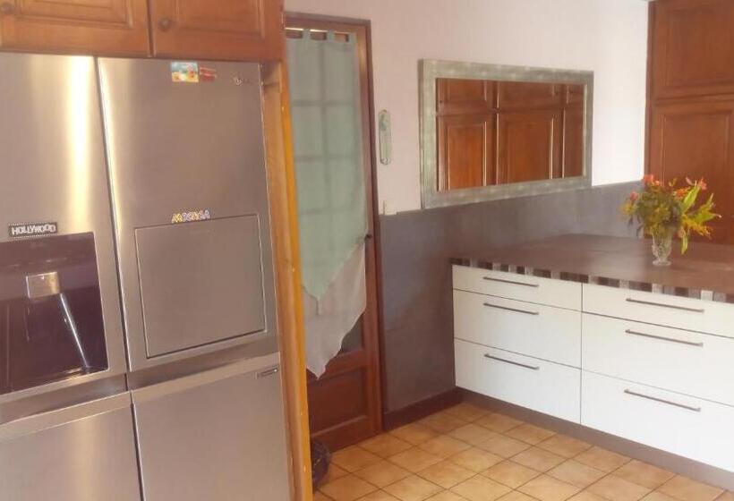 پانسیون Villa Zaphira