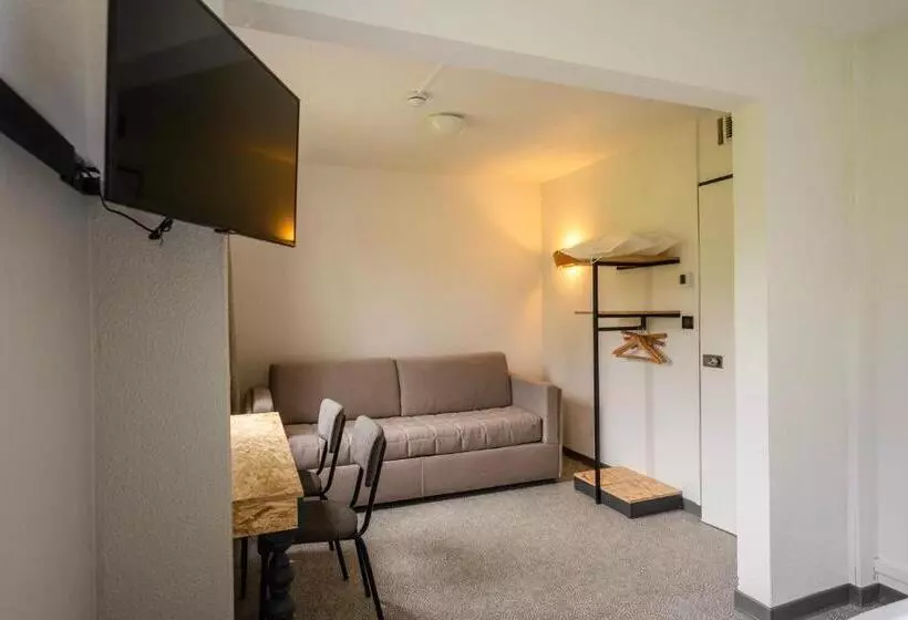 ホテル Greet Hôtel Montbéliard