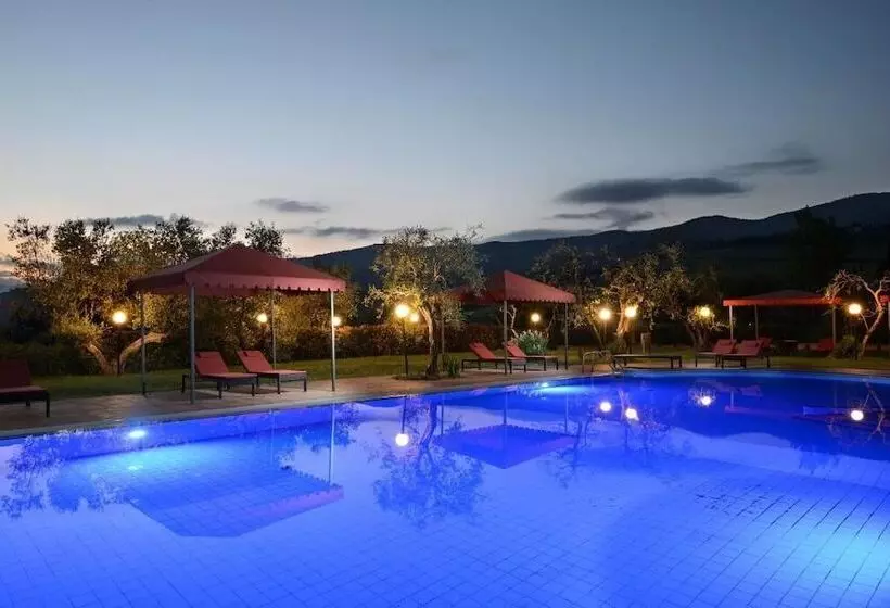 Отель Borgo Antico Casalbosco Holiday Home & Winery