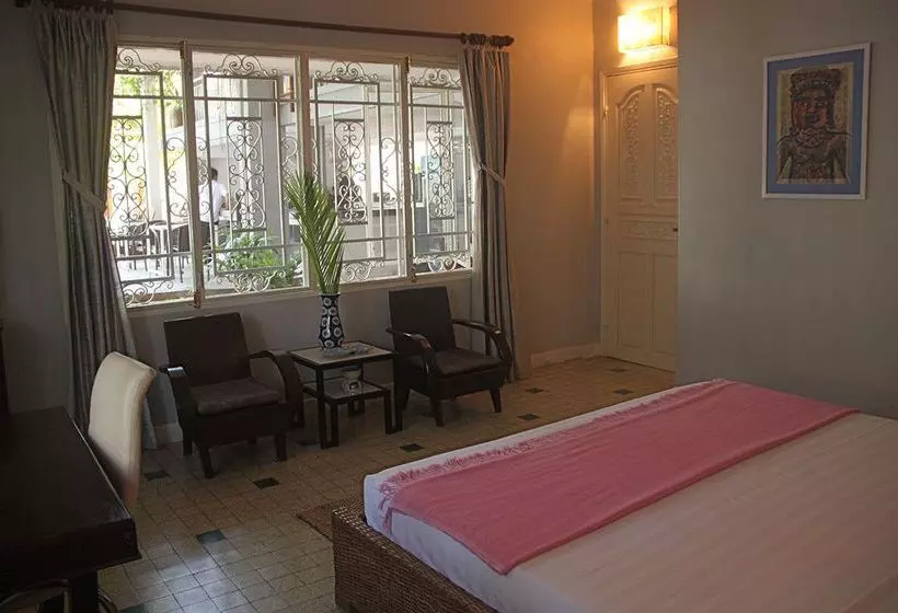 ホテル Circa 51 Boutique Residence