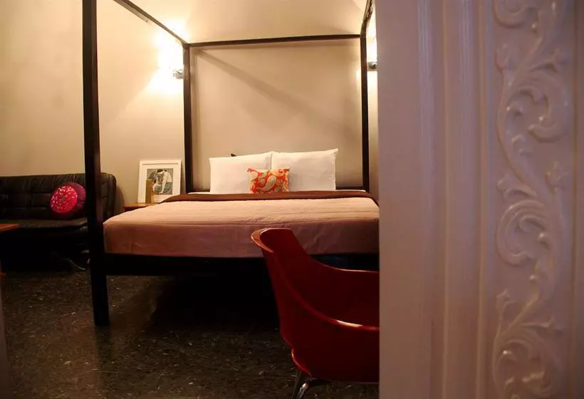 ホテル Circa 51 Boutique Residence