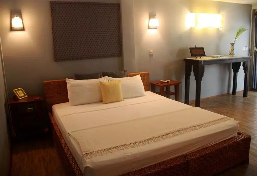 ホテル Circa 51 Boutique Residence