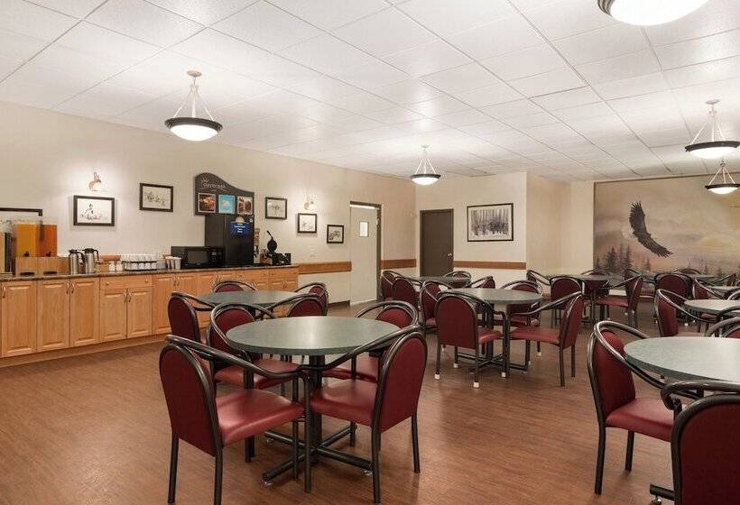 בית מלון כפרי High Prairie Inn