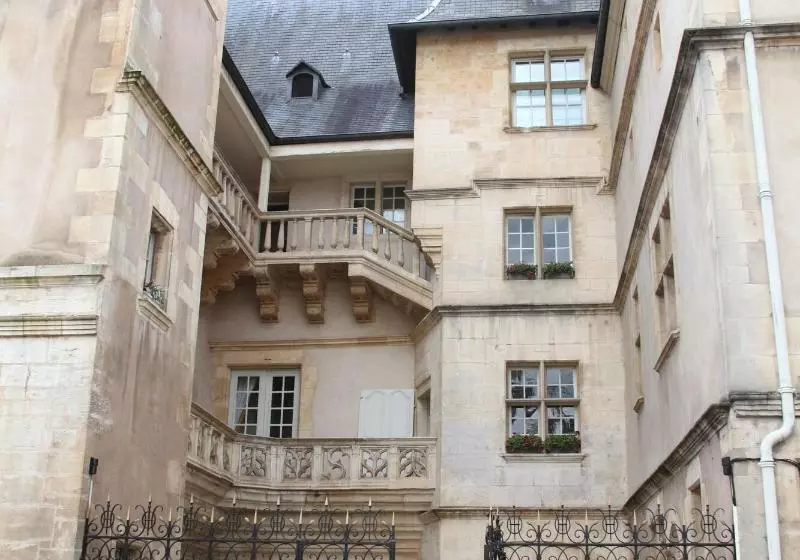 Hotel D'haussonville