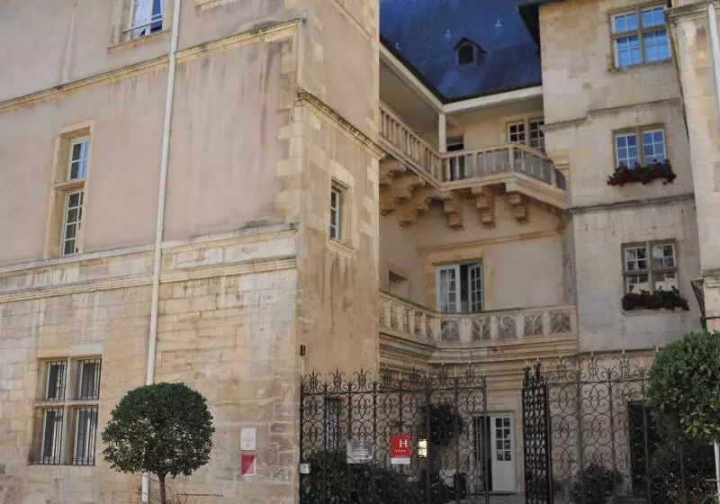 Hotel D'haussonville