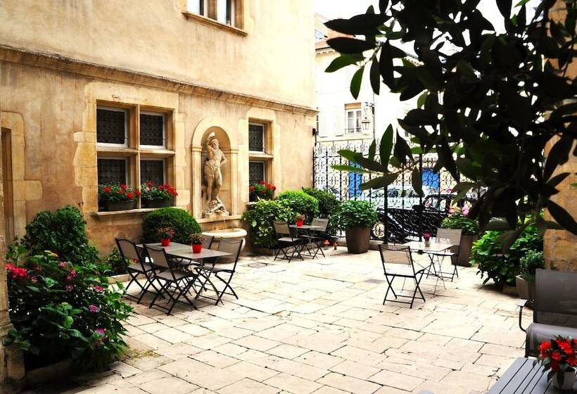 فندق D'haussonville