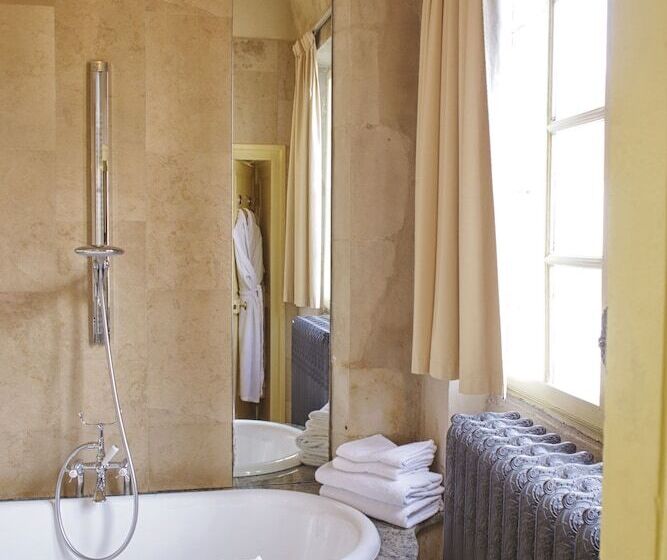 فندق D'haussonville