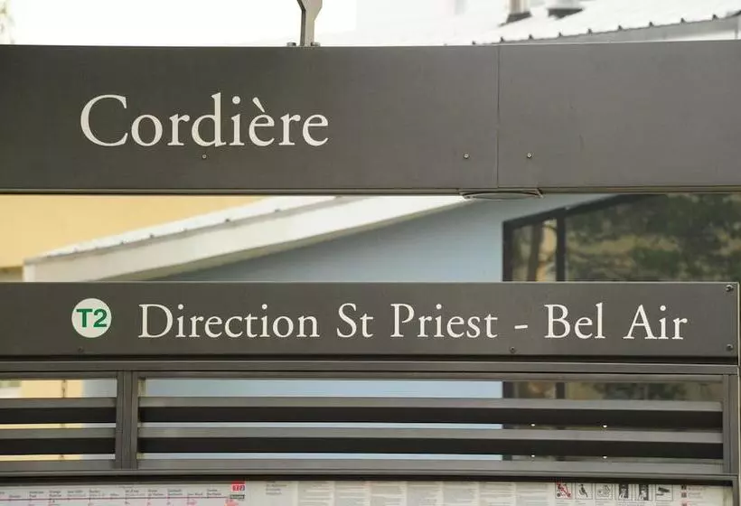 هتل Eastlodge Lyon Est Eurexpo