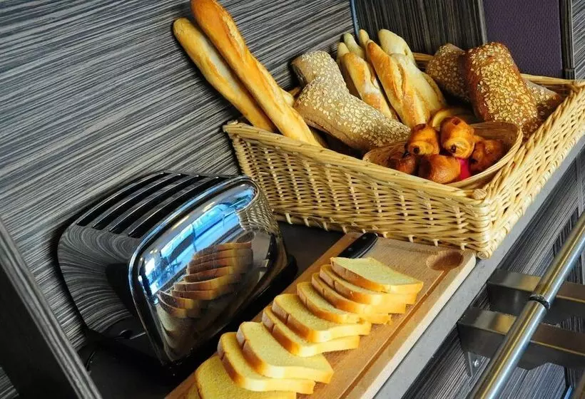 هتل Eastlodge Lyon Est Eurexpo