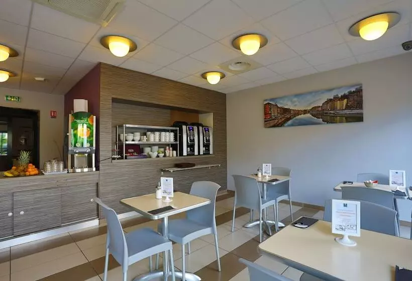 هتل Eastlodge Lyon Est Eurexpo