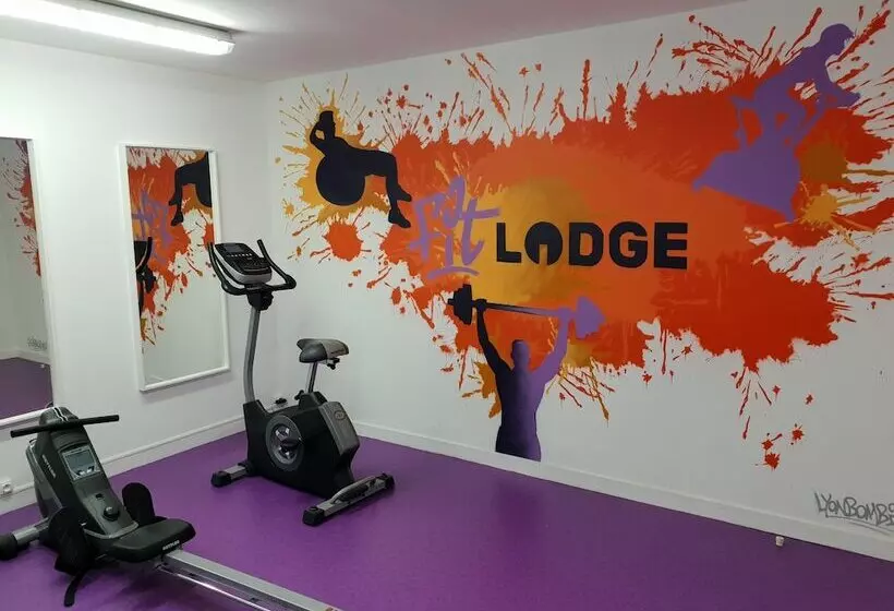 هتل Eastlodge Lyon Est Eurexpo