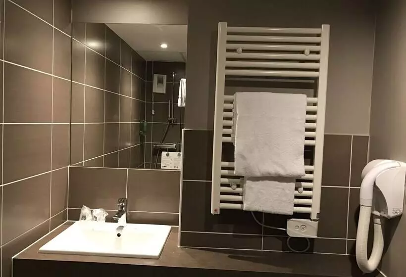 هتل Eastlodge Lyon Est Eurexpo