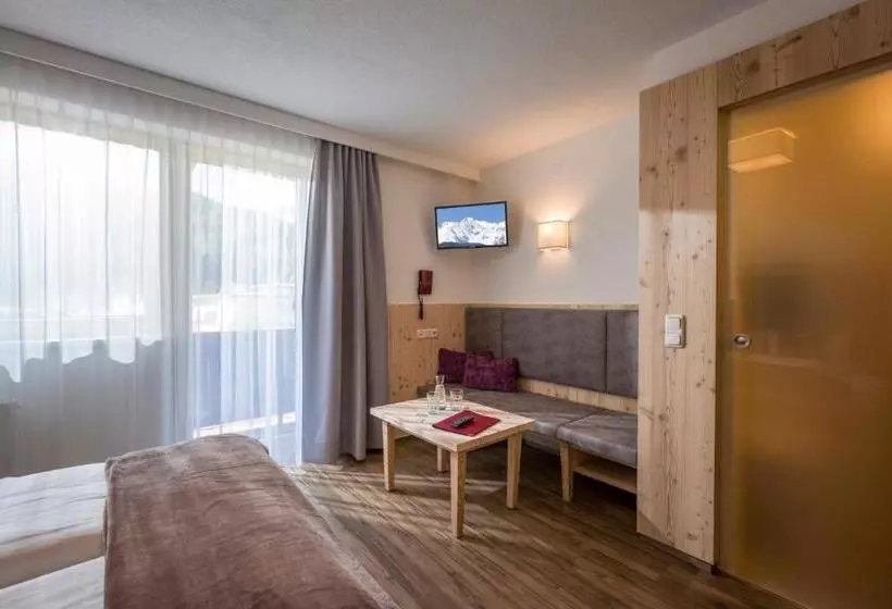 ホテル Maximilian