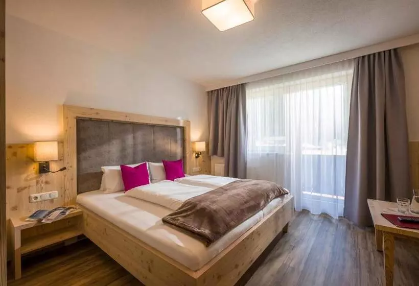 ホテル Maximilian