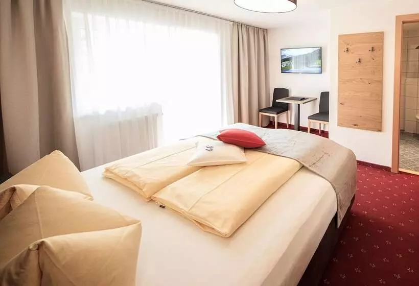 ホテル Gb Gondelblick