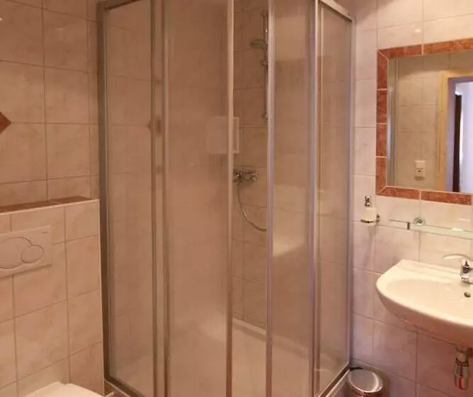 ホテル Gb Gondelblick