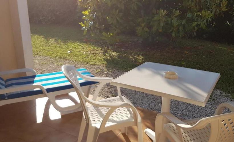 Отель Hôtel Le Galoubet