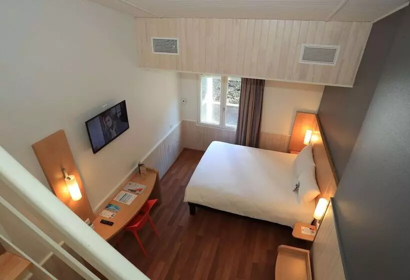 Отель Ibis Aurillac