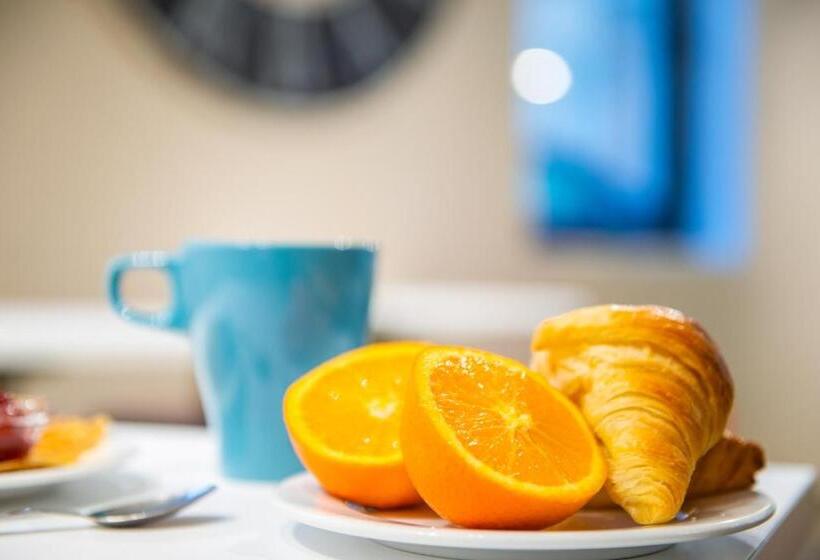 בית מלון כפרי Ibis Budget Cannes Centre Ville