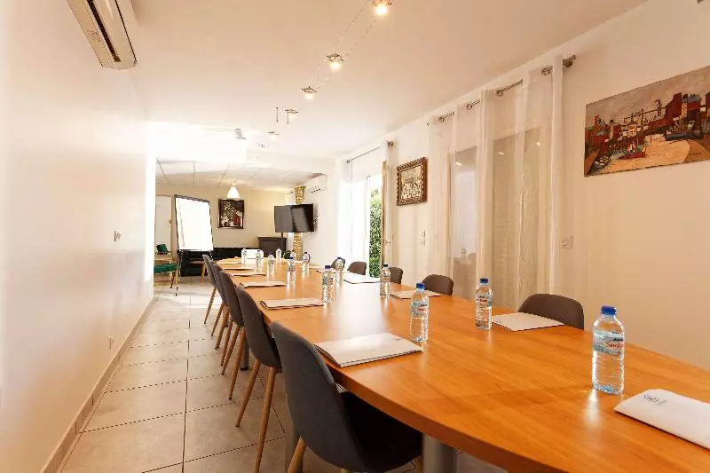 Hotel Kyriad Perpignan Sud