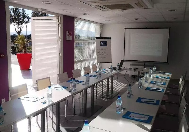 Hotel Kyriad Perpignan Sud