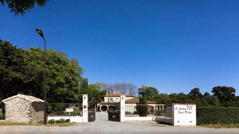 酒店 La Bastide Saint Martin