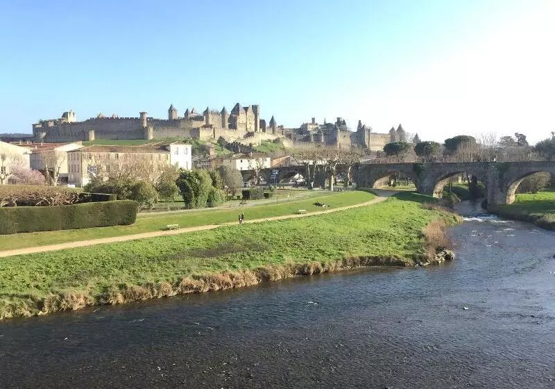 ホテル La Bastide Saint Martin