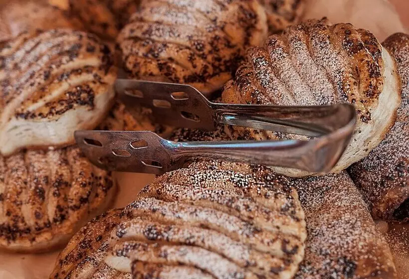 Отель Le Ginestre