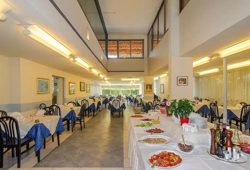 Отель Le Ginestre