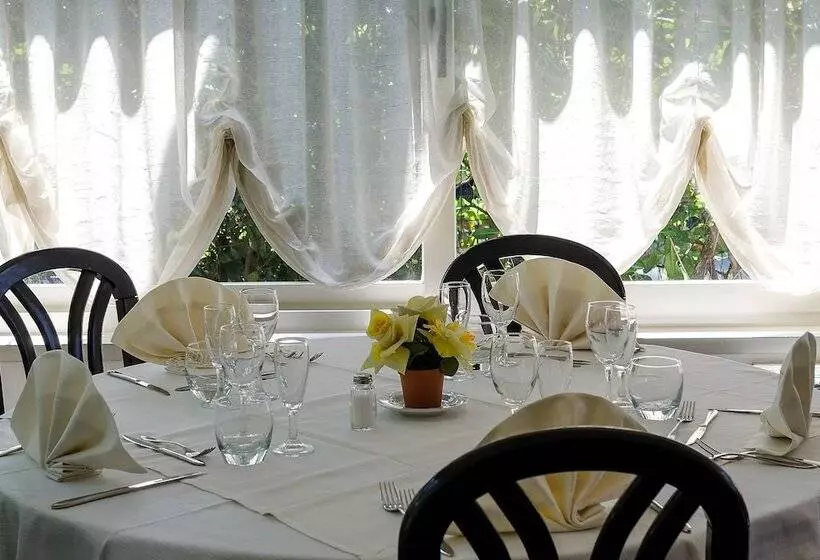 Отель Le Ginestre