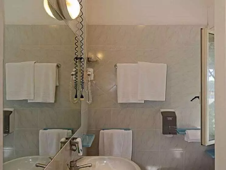 Отель Le Ginestre