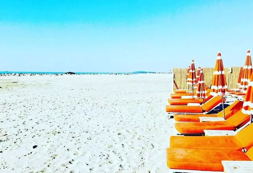 호텔 Le Petit Baigneur Palavas Plage