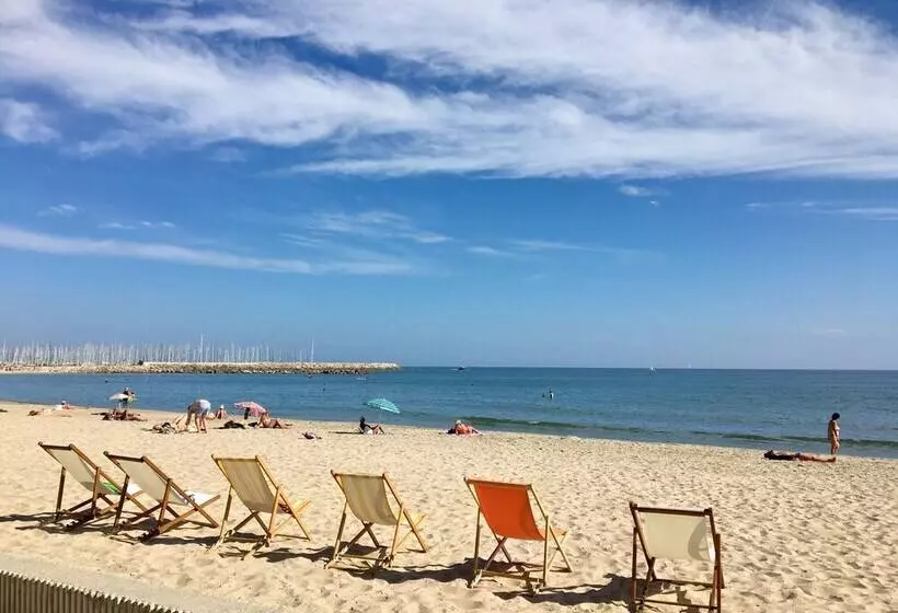 호텔 Le Petit Baigneur Palavas Plage