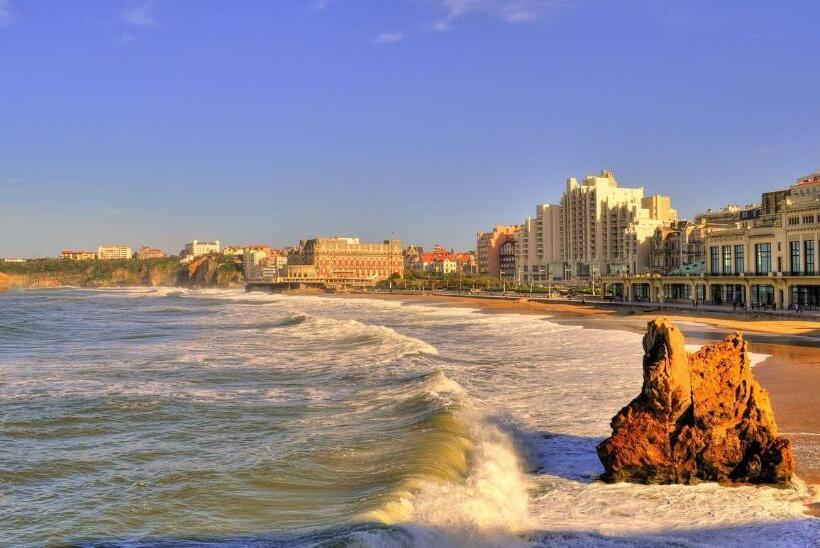 בית מלון כפרי Le Petit Hôtel