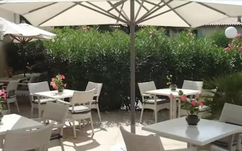 Hotel Le Petit Prince