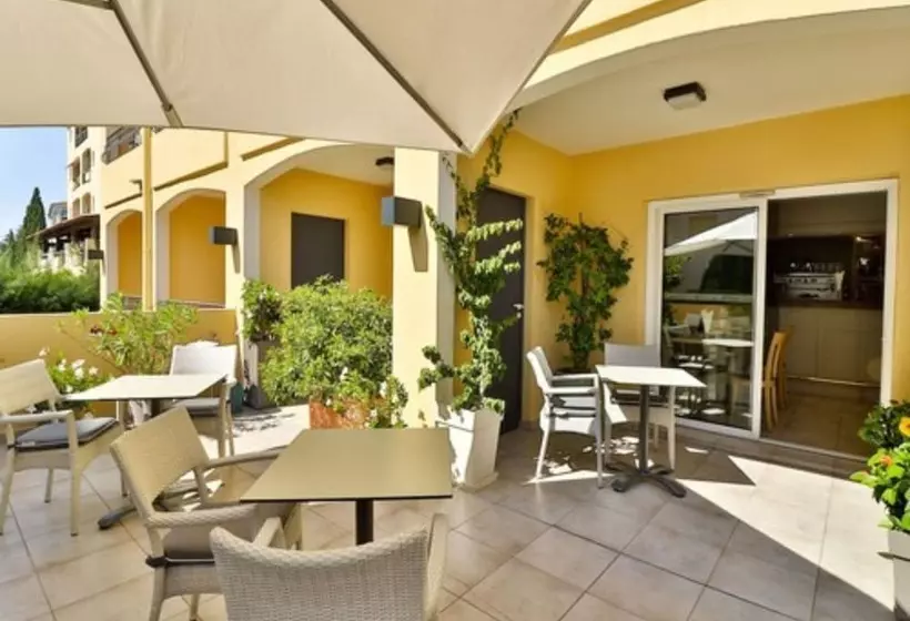 Hotel Le Petit Prince