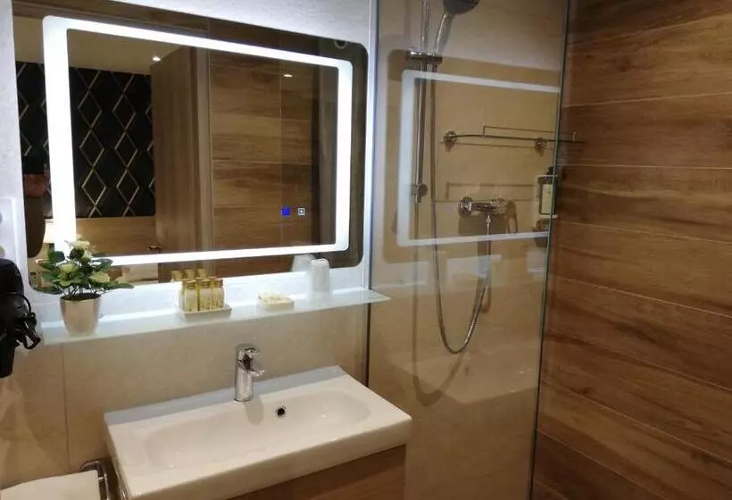 酒店 Miramar  Cap D Antibes   La Garoupe Plage