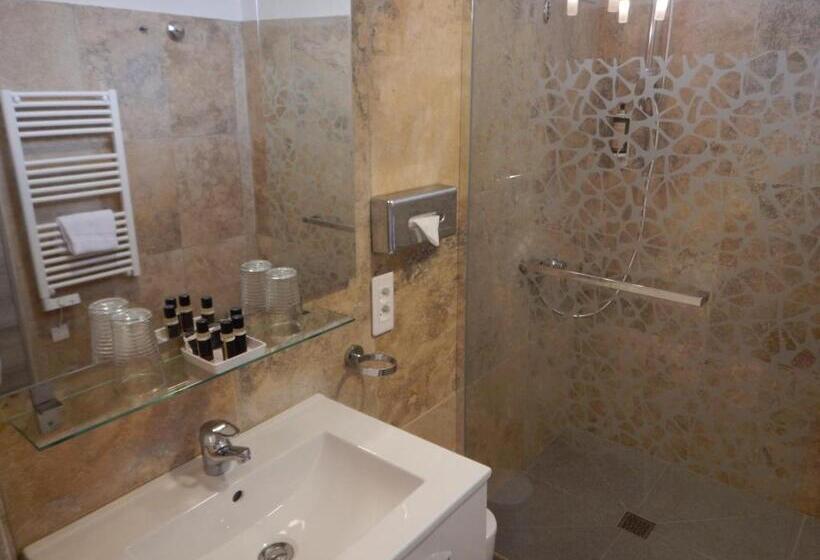 Hotel Miramar Cap D Antibes La Garoupe Plage