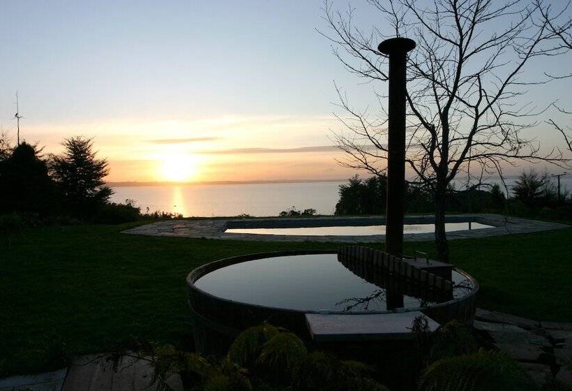 هتل Noi Los Caiquenes